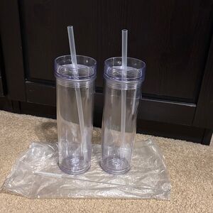 Strata 16oz Reusable Cup Double-Wall Clear Tumbler w/ Lid, Straw & Straw Cleaner